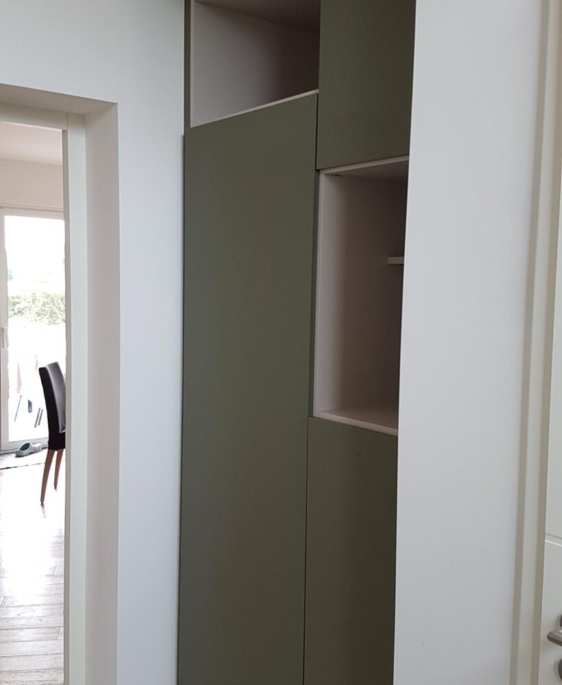 Placard dans une entrée