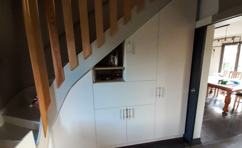 Sous escalier Avelin