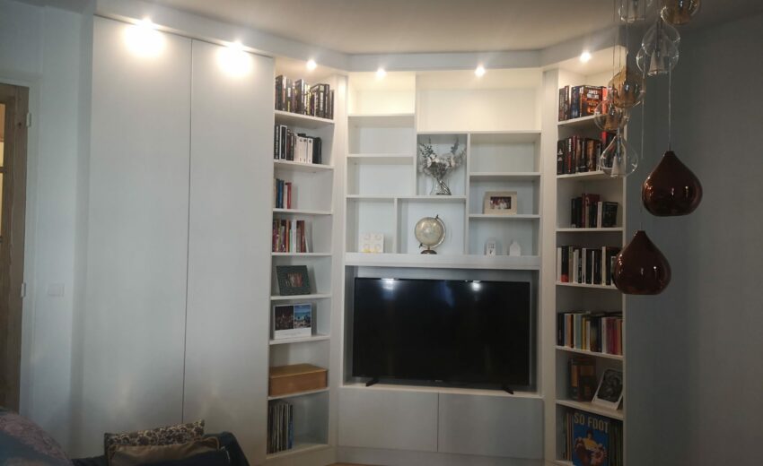 Meuble TV et bibliothèque Anstaing