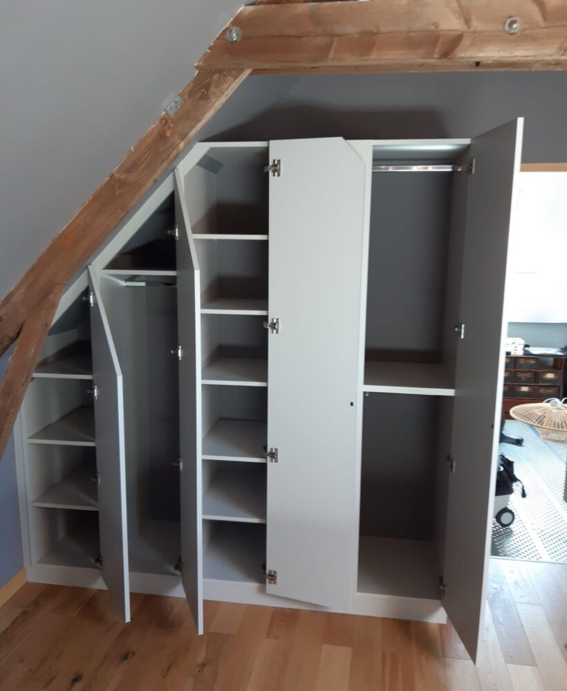 Placard sous pente Péronne-en-Mélantois